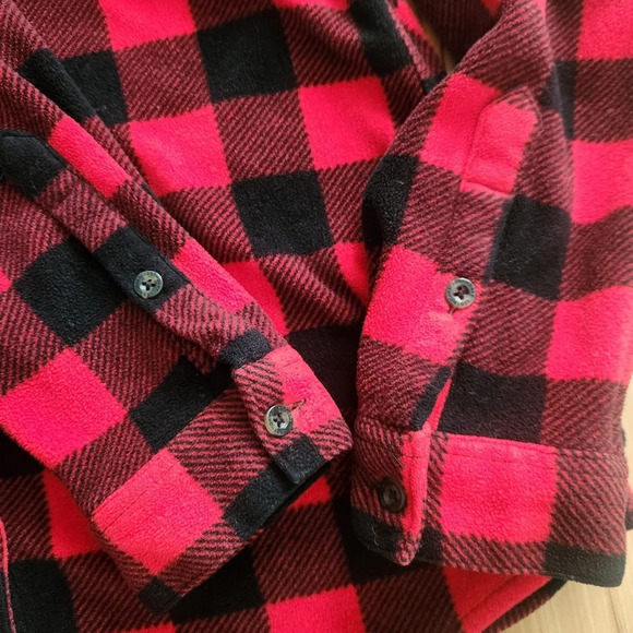 Legendary Whitetails Red Black Checked Plaid Flannel Sirt Size Medium - Picture 3 of 7